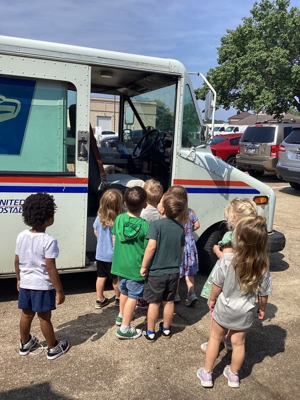 Mail Truck