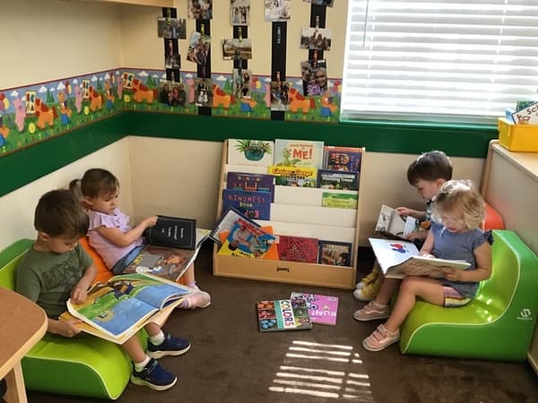 Preschoolers reading time