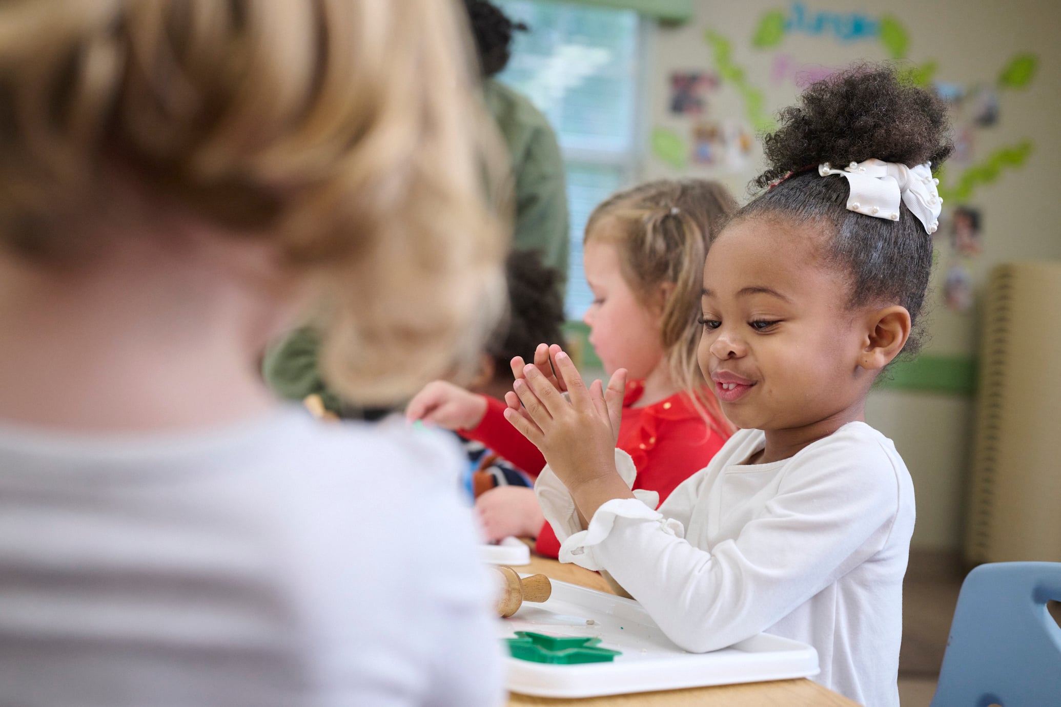 preschoolers doing an art project