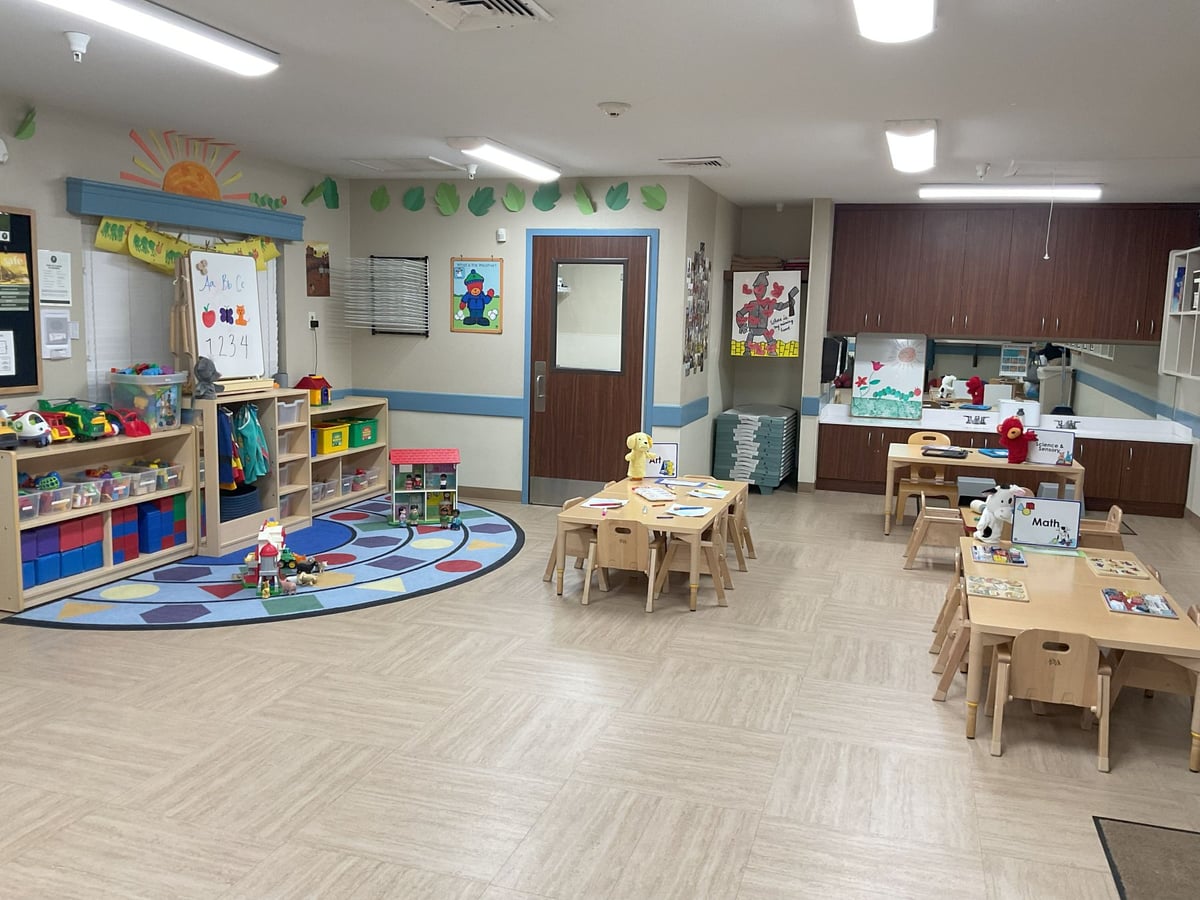 Early Preschool 2 Primrose Castle Hills Carrollton Lewisville Texas Primrose Castle Hills Infant, Preschool, Kindergarten, Daycare, Childcare, Early Education. Carrollton, Lewisville, Dallas, Texas. 75010, 75007, 75056