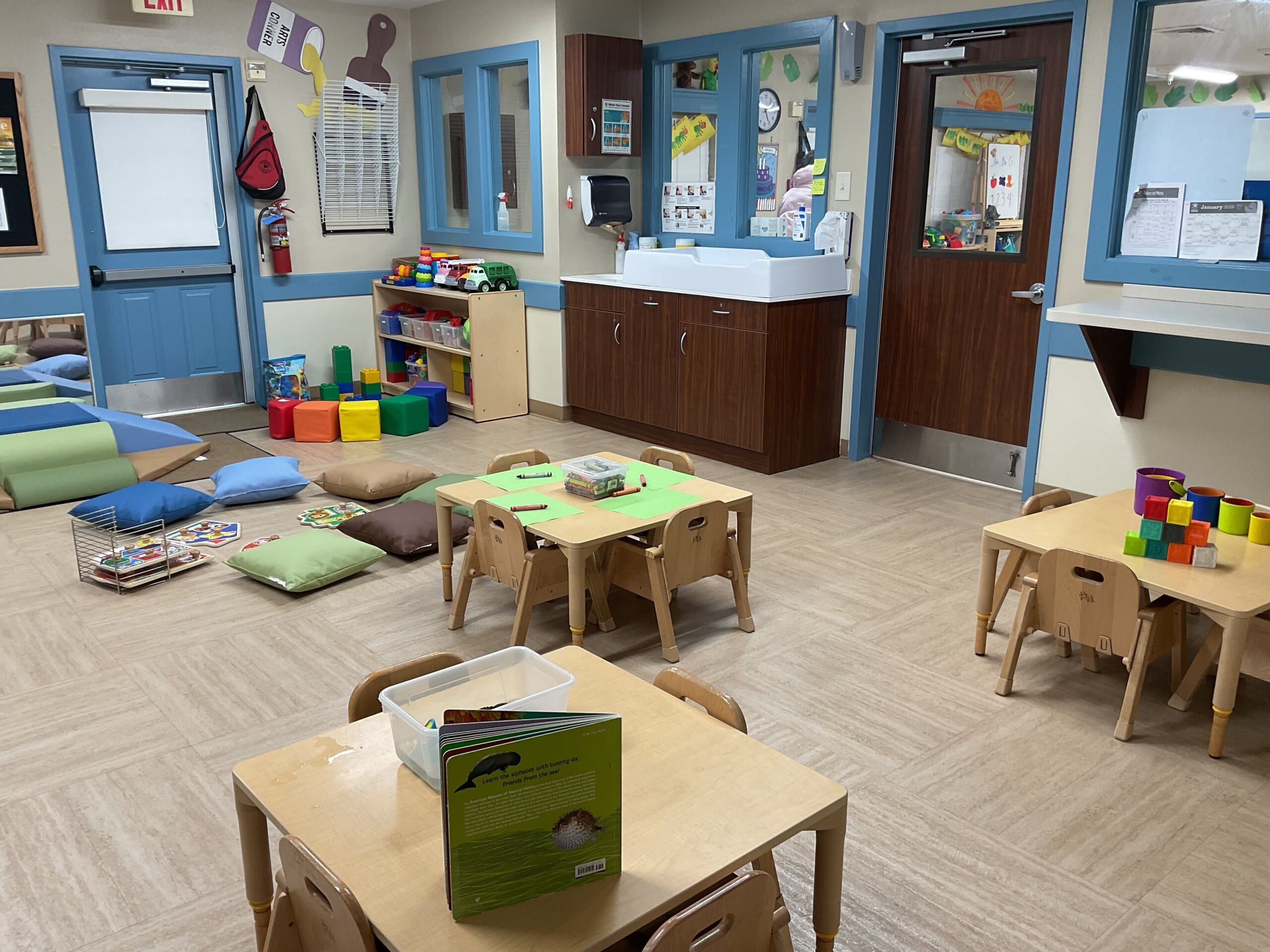 Toddlers Primrose Castle Hills Carrollton Lewisville Texas Infant, Preschool, Kindergarten, Daycare, Childcare, Early Education. Carrollton, Lewisville, Dallas, Texas. 75010, 75007, 75056