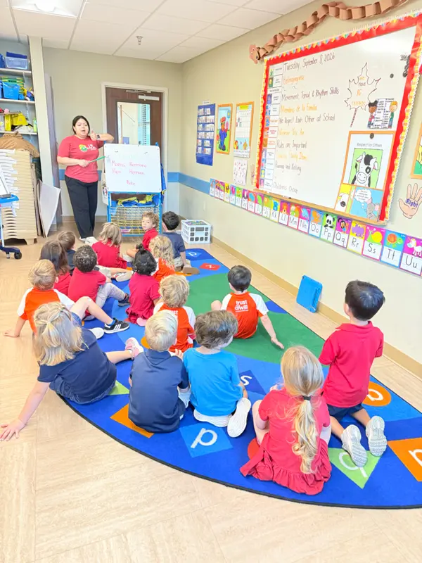 Our wonderful Pre-Kindergarten 1 teacher Ms. Olga teaching our Mucho Mundo Lesson!