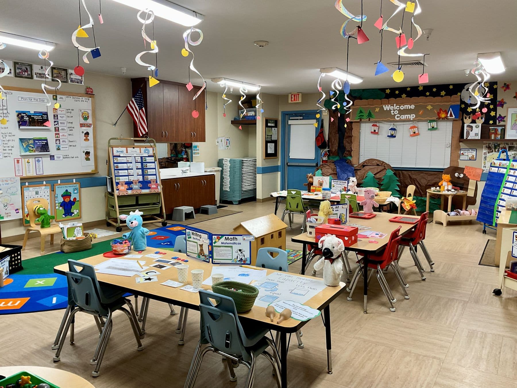 Pre Kindergarten 1 Primrose Castle Hills Carrollton Lewisville Texas Primrose Castle Hills Infant, Preschool, Kindergarten, Daycare, Childcare, Early Education. Carrollton, Lewisville, Dallas, Texas. 75010, 75007, 75056