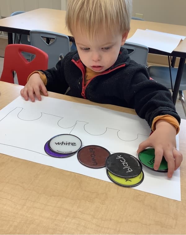 Early Preschool students enjoying Wonder Time