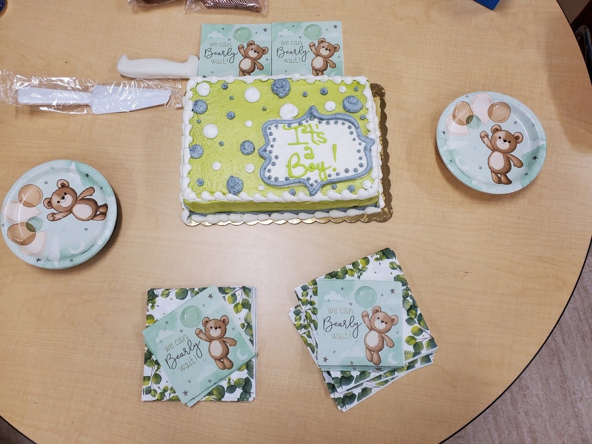 baby shower cake