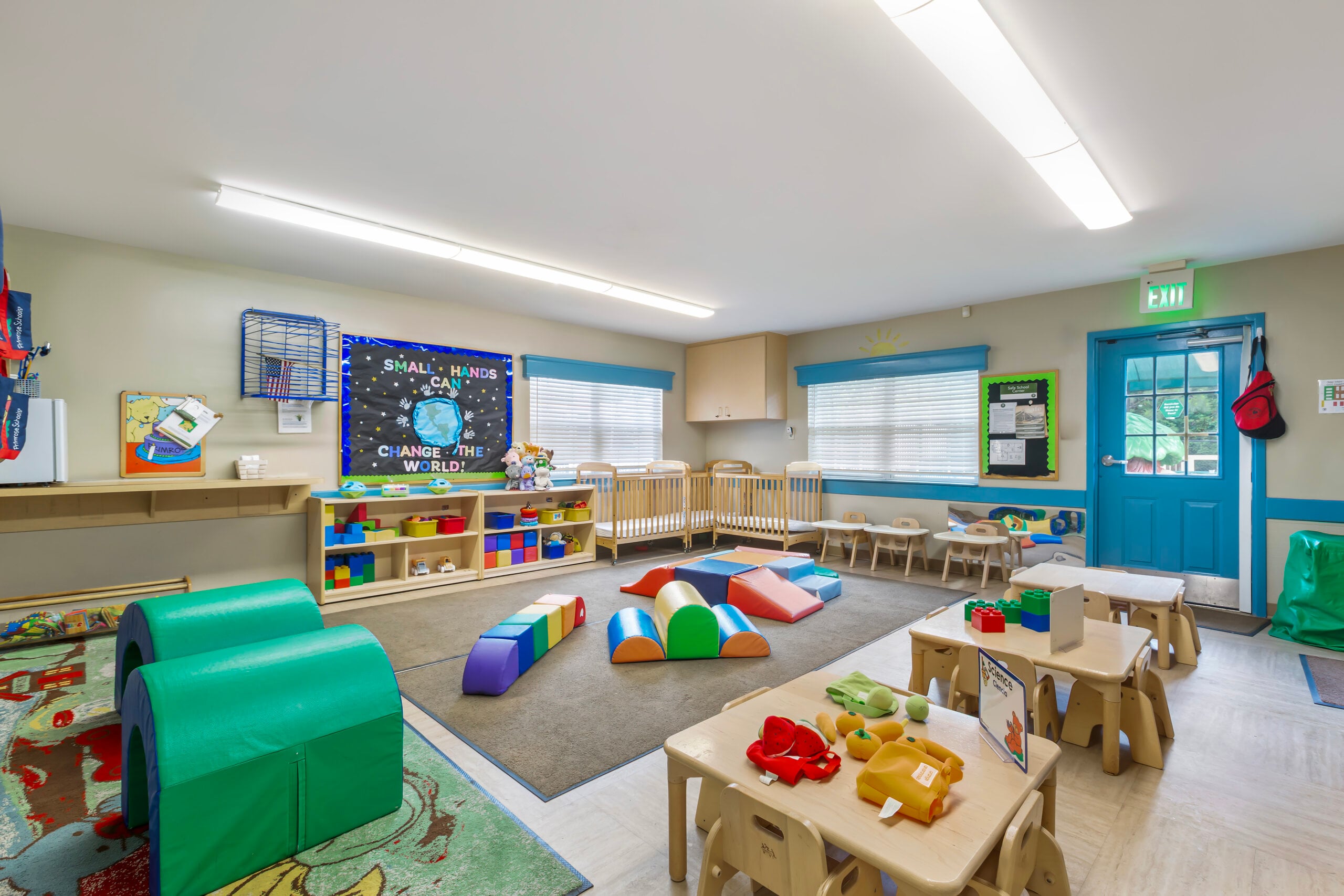 older infant daycare class at Primrose School at Sugarloaf Parkway-East