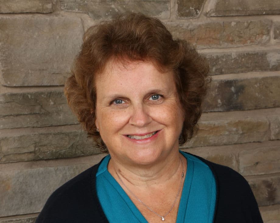 Mrs. Lynne Zawada