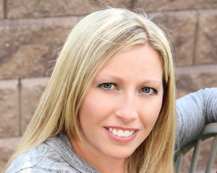 Mrs. Lynsey Hood