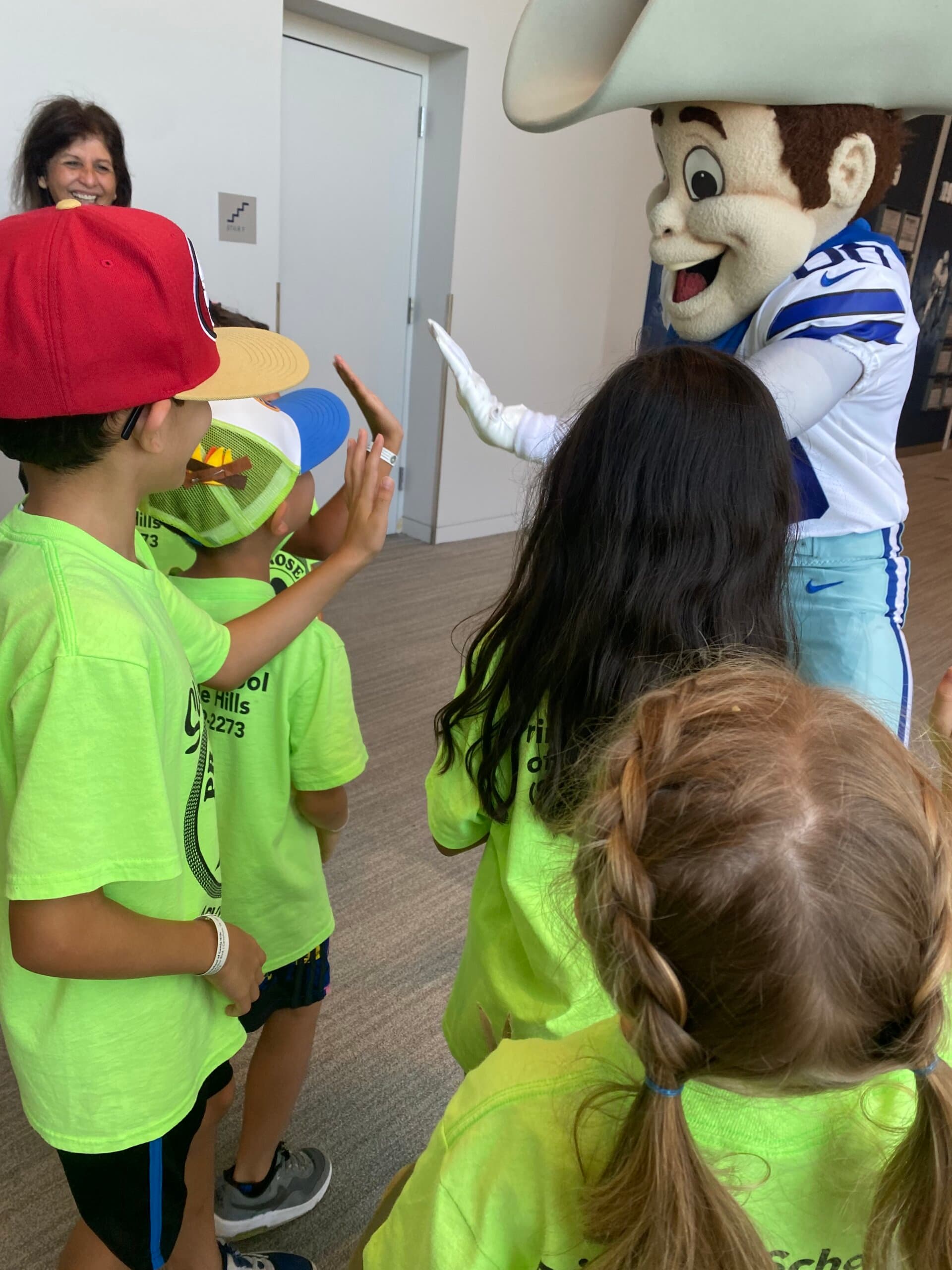 Field Trip 1 B Primrose Castle Hills Carrollton Lewisville Texas Primrose Castle Hills Infant, Preschool, Kindergarten, Daycare, Childcare, Early Education. Carrollton, Lewisville, Dallas, Texas. 75010, 75007, 75056