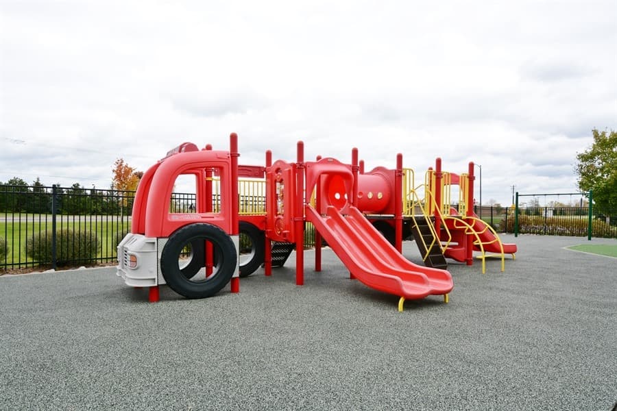 Experience 4-Star Parent Aware education at Primrose School of Woodbury. From our dramatic play firetruck playground to our research-based curriculum, we prepare your child for kindergarten success.