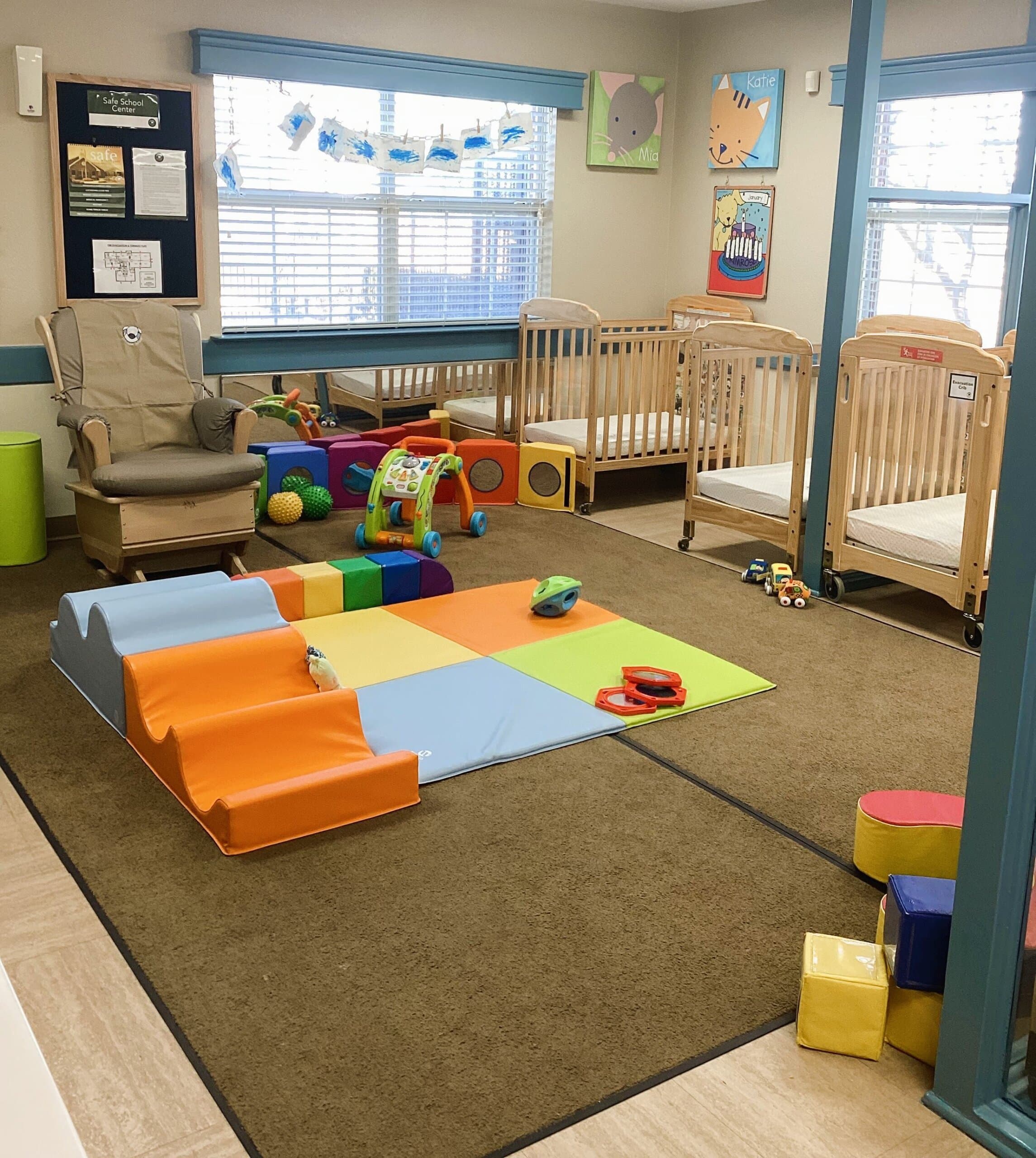 Older Infant Primrose Castle Hills Infant, Preschool, Kindergarten, Daycare, Childcare, Early Education. Carrollton, Lewisville, Dallas, Texas. 75010, 75007, 75056