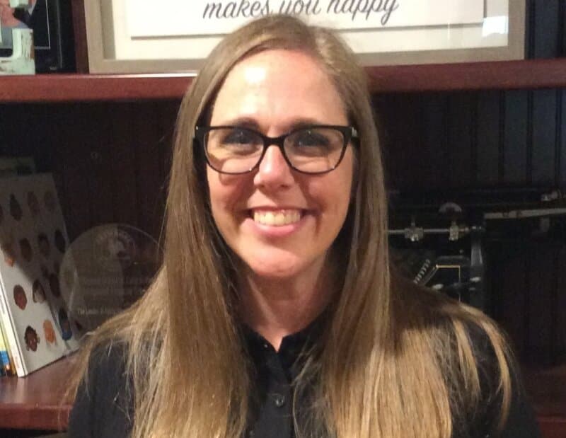 Ms. Jennifer Albrecht