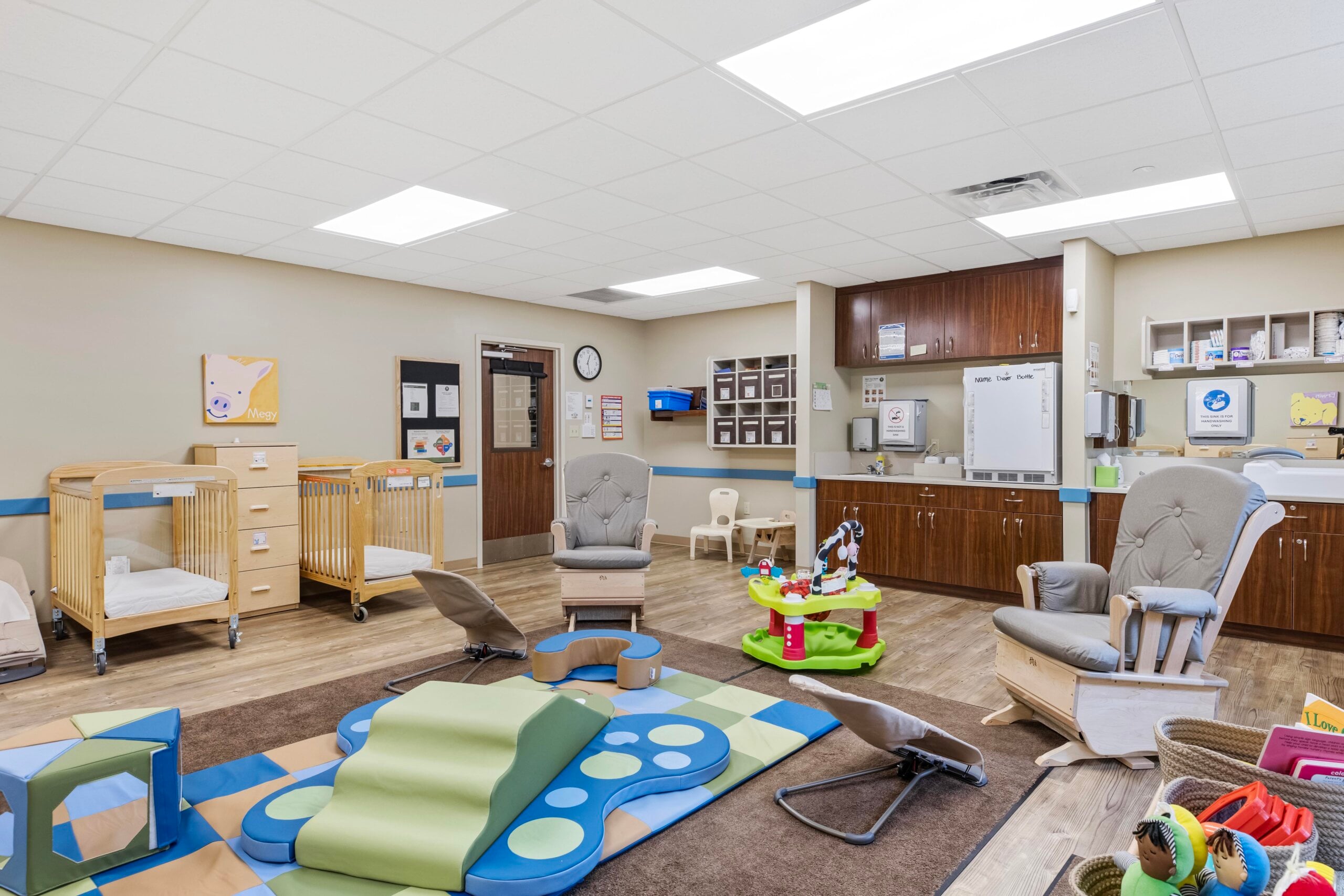 primrose school of jenison at georgetown township infant daycare room