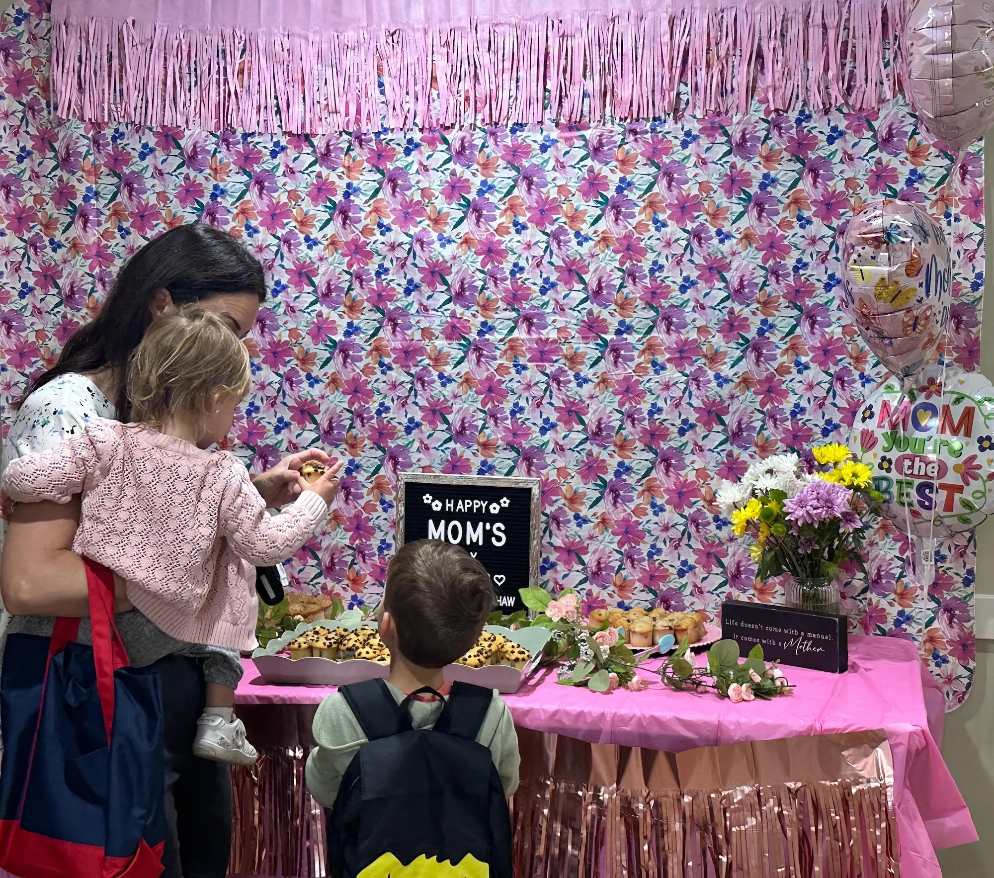 Primrose Waxhaw Family celebrating Muffins with mom