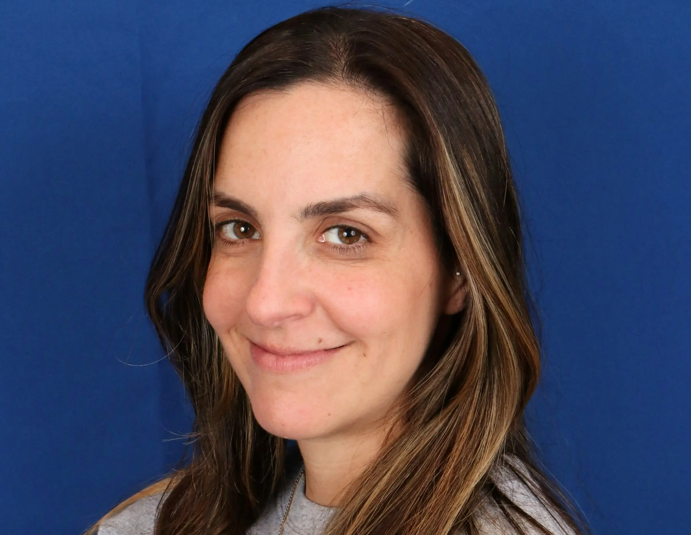 Ms. Monique Assis
