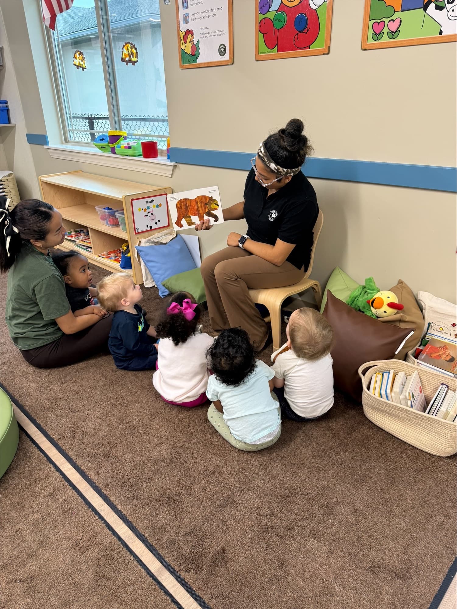 Reading a story with the teacher