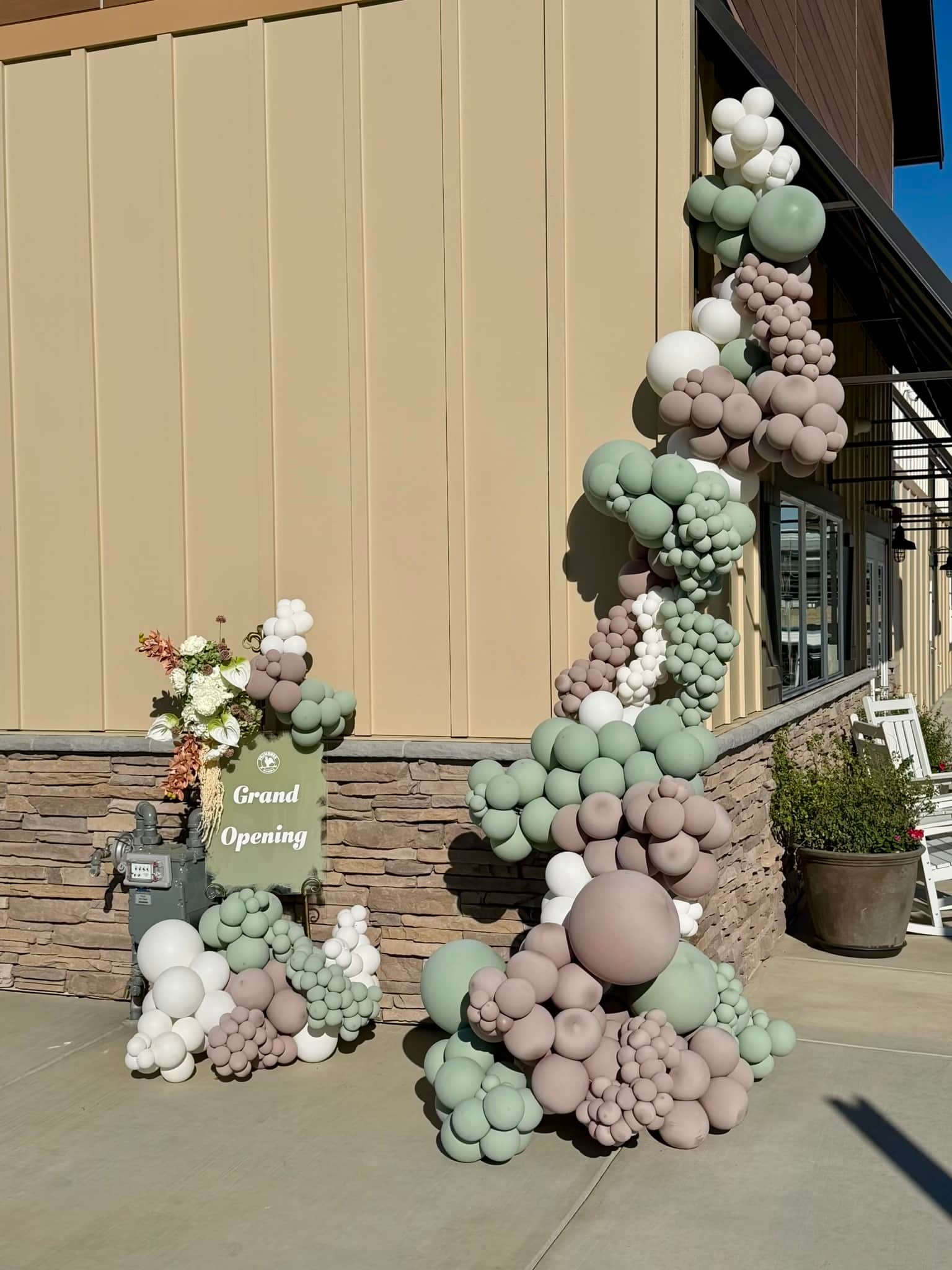 Balloon arch