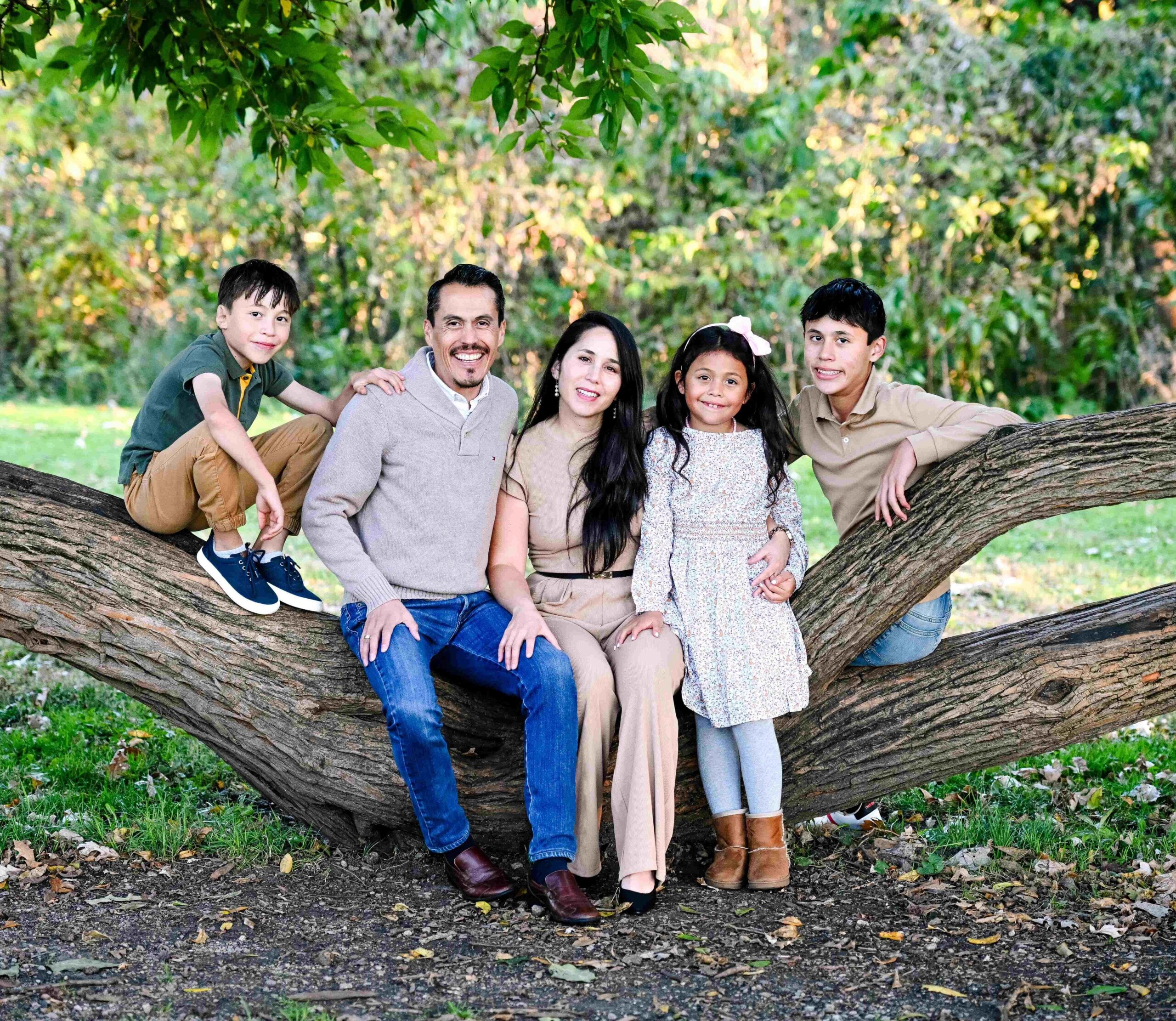 Franchise Owners Laura Montes & Diego Diaz and family