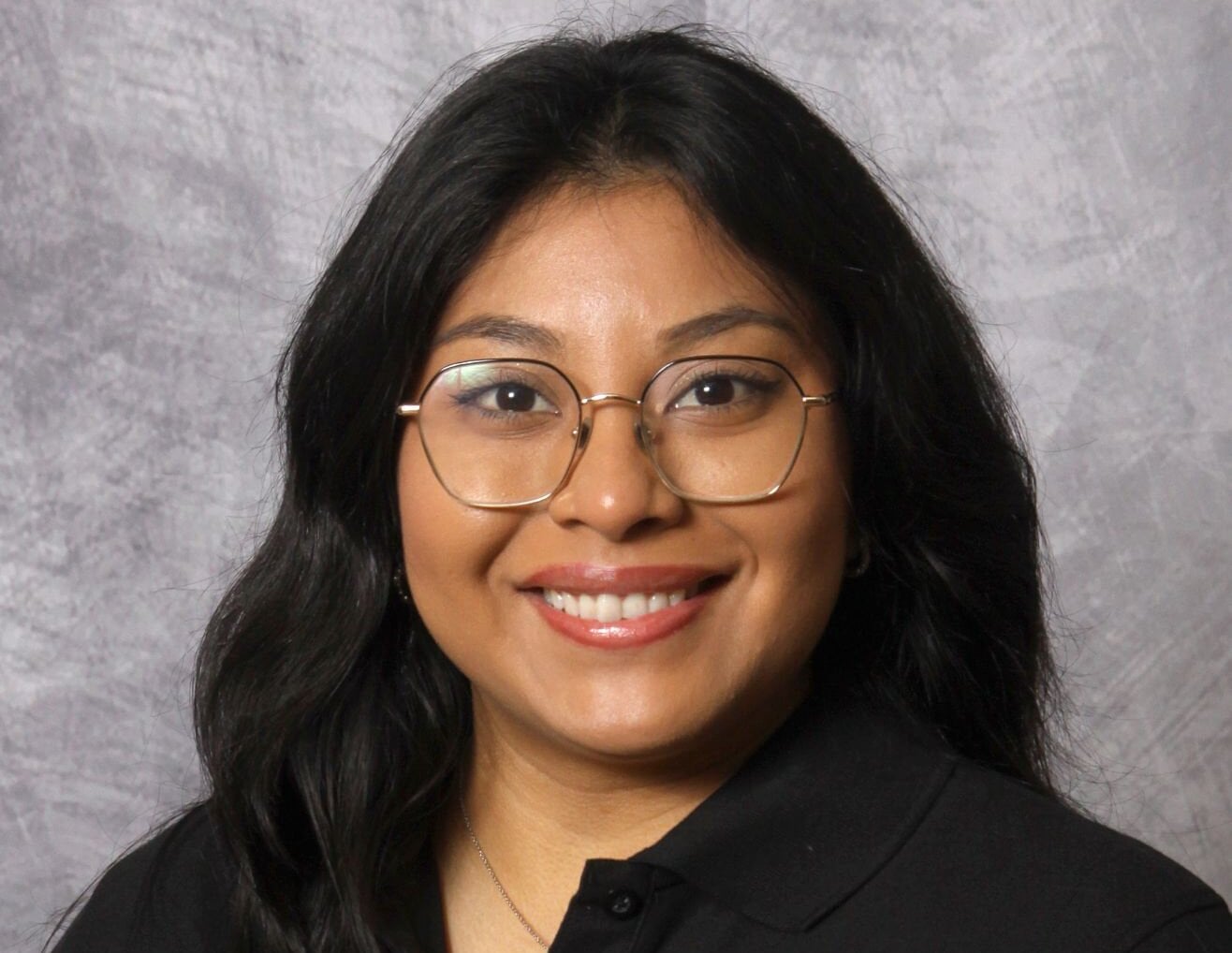 Ms. Mireya Amado