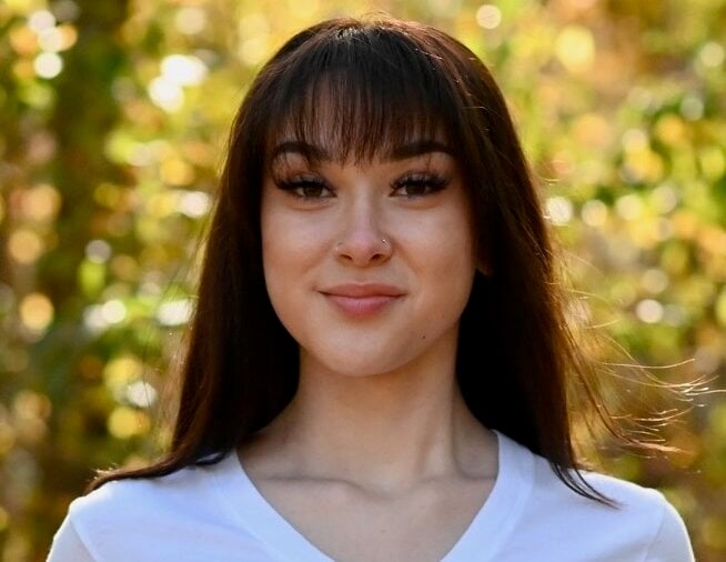 Isabelle B.