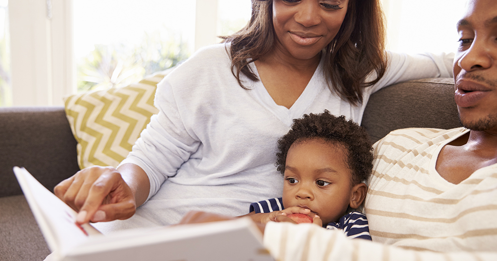 4 Reasons Why Reading to Babies is Beneficial
